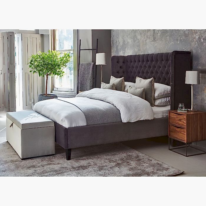 Montclair Upholstered Bed - Grand