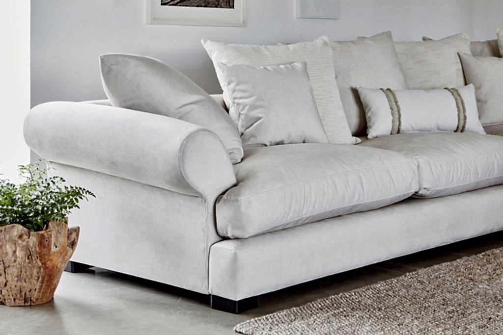 2021 home decor trends curved sofas lincoln sofa 